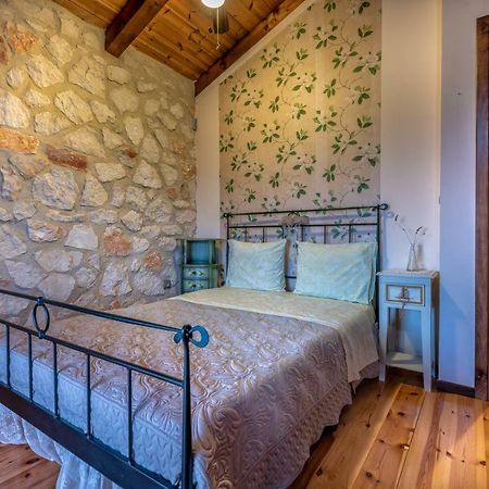 Orfeas Villa Meson Yerakarion Exterior photo