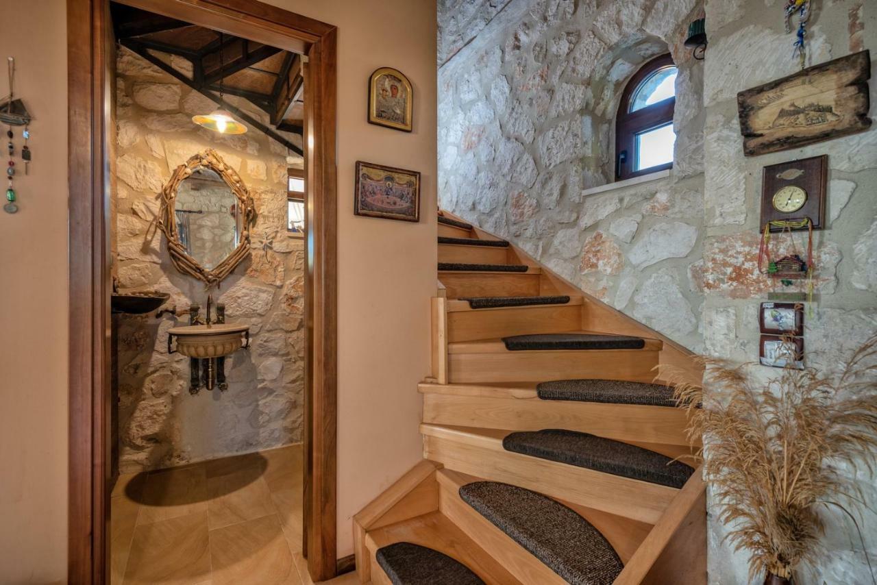 Orfeas Villa Meson Yerakarion Exterior photo
