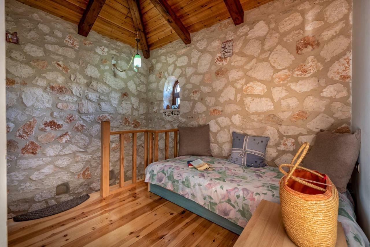 Orfeas Villa Meson Yerakarion Exterior photo