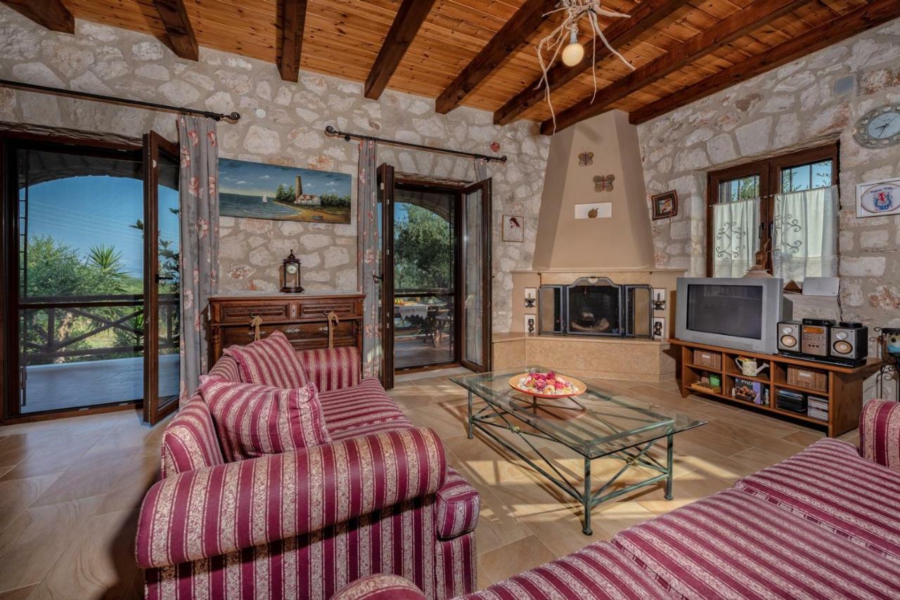 Orfeas Villa Meson Yerakarion Exterior photo